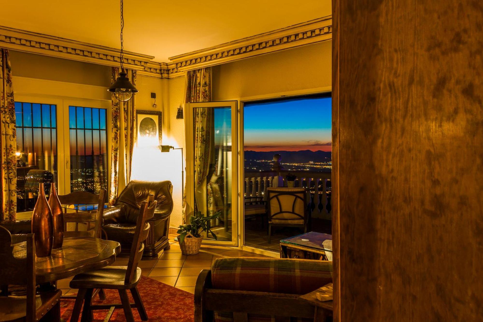 Hotel El Balcon De Las Nieves La Zubia  Eksteriør bilde