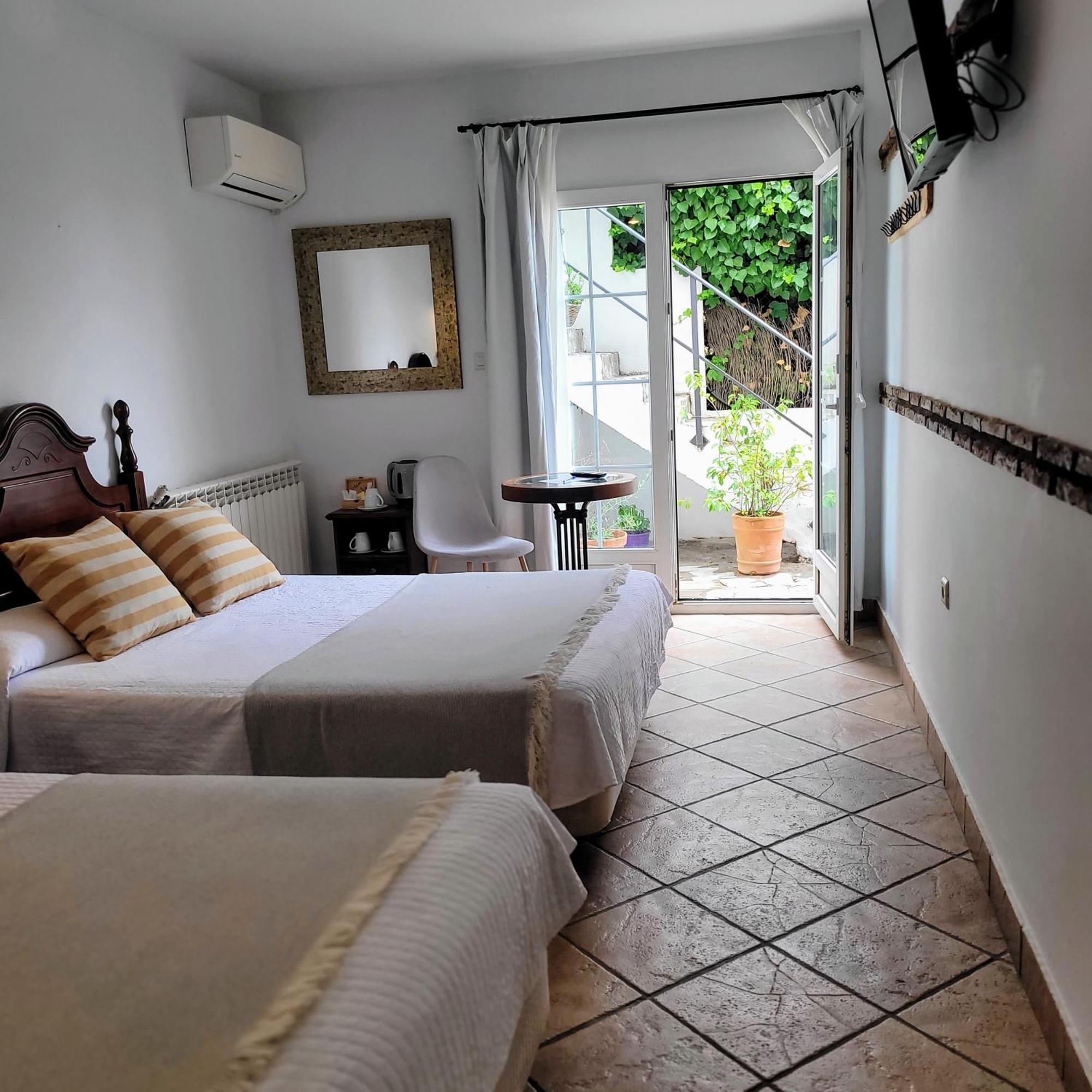 Hotel El Balcon De Las Nieves La Zubia  Eksteriør bilde
